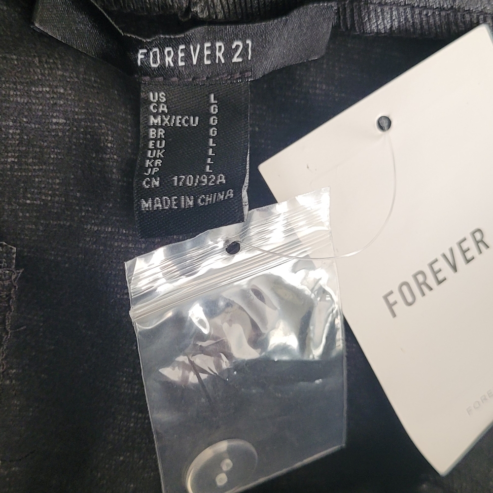 Forever 21 Sleek Black Pencil Skirt - Picture 5 of 14